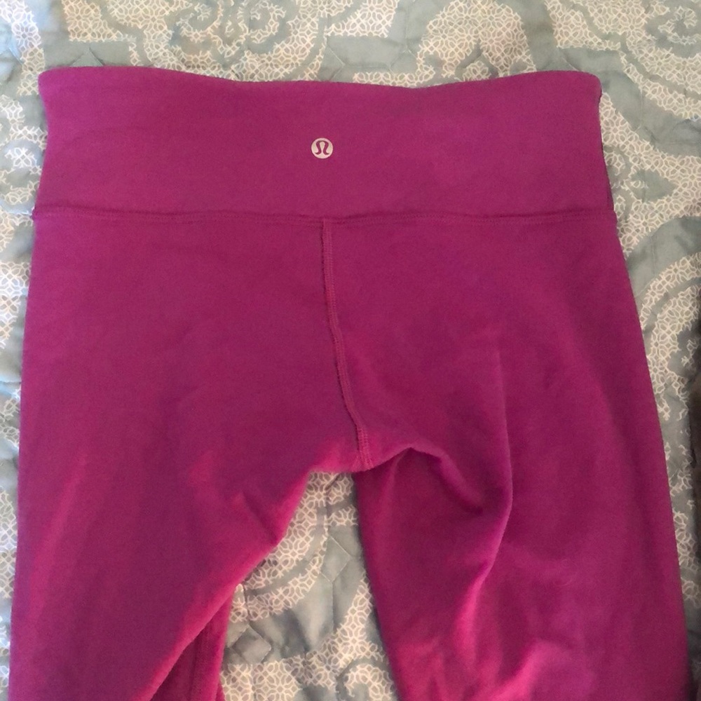 Lululemon yoga pants
